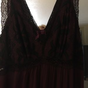 Long negligee wine colour